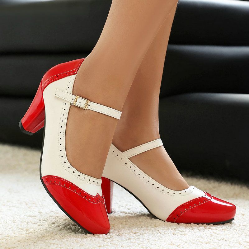 Women'S Fashion In The 50S - Mary Jane schoenen dames, gepatenteerd leer,
