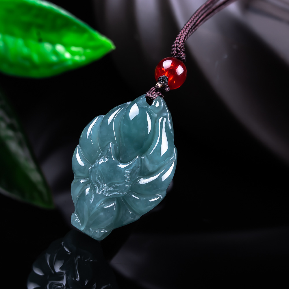 Women Fashion Hub - Natuurlijke Birmese Jadeïet Vos Hanger Ketting